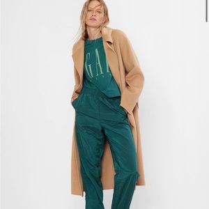 Gap Fit High Rise Windbreaker pant